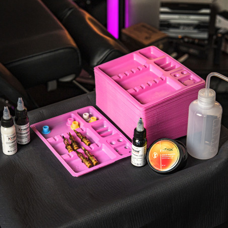 plastikowa-tacka-100-szt-rozowa