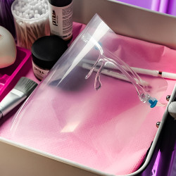 face-protector---transparentna-przylbica-ochronna