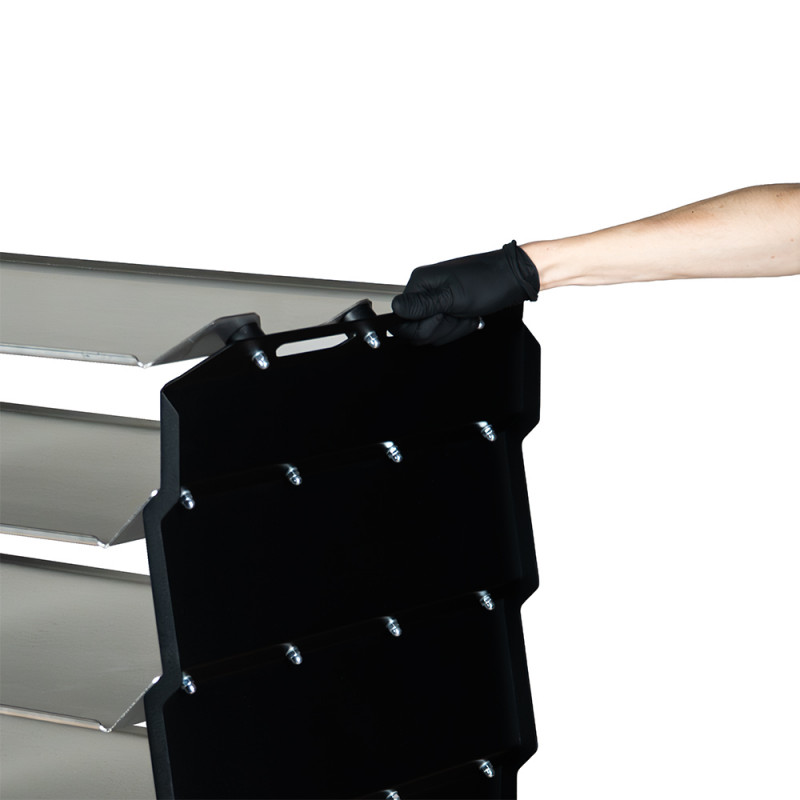 mobilna-stacja-robocza-ze-stalowymi-blatami