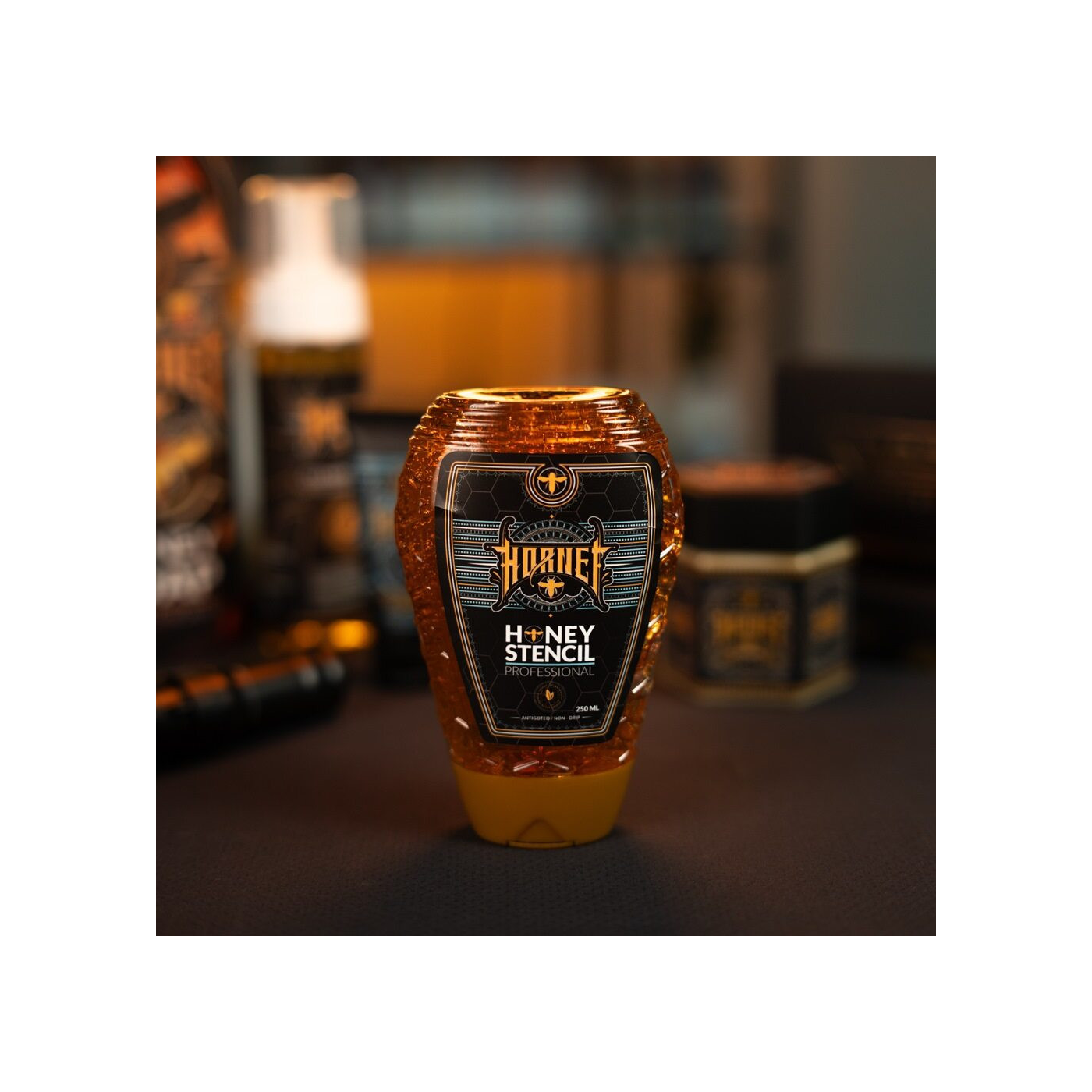 Hornet Honey stencil 250 ml Hornet Honey stencil 250 ml