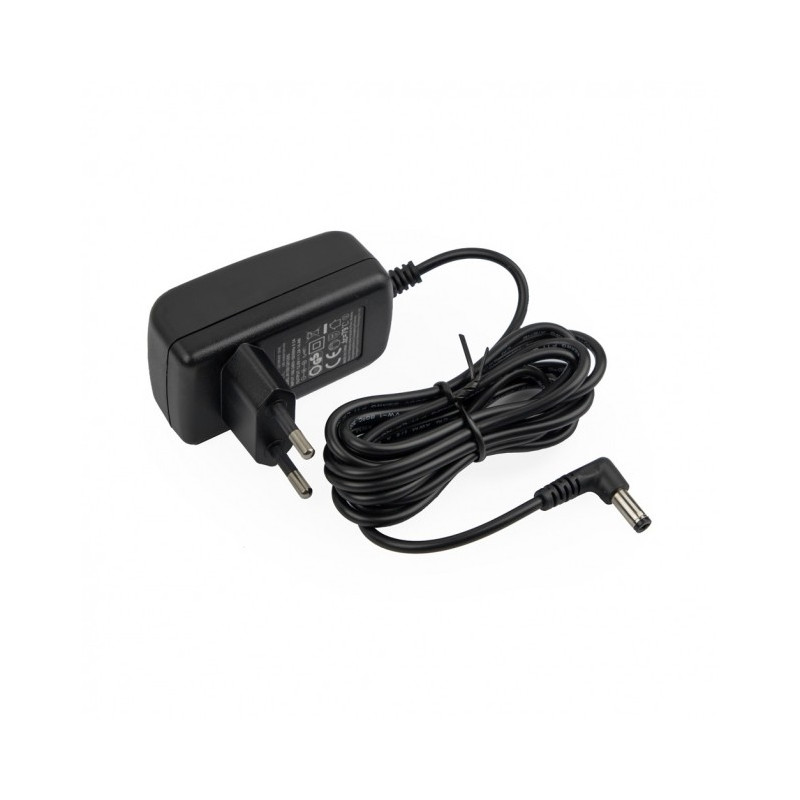 lampa-studyjna-slim-led-na-statywie---czarna