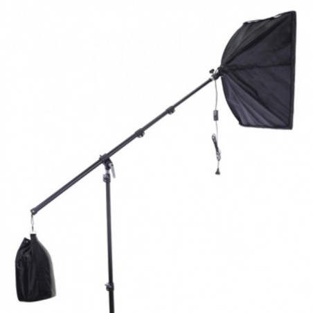 lampa-studyjna-bezcieniowa-typu-zuraw